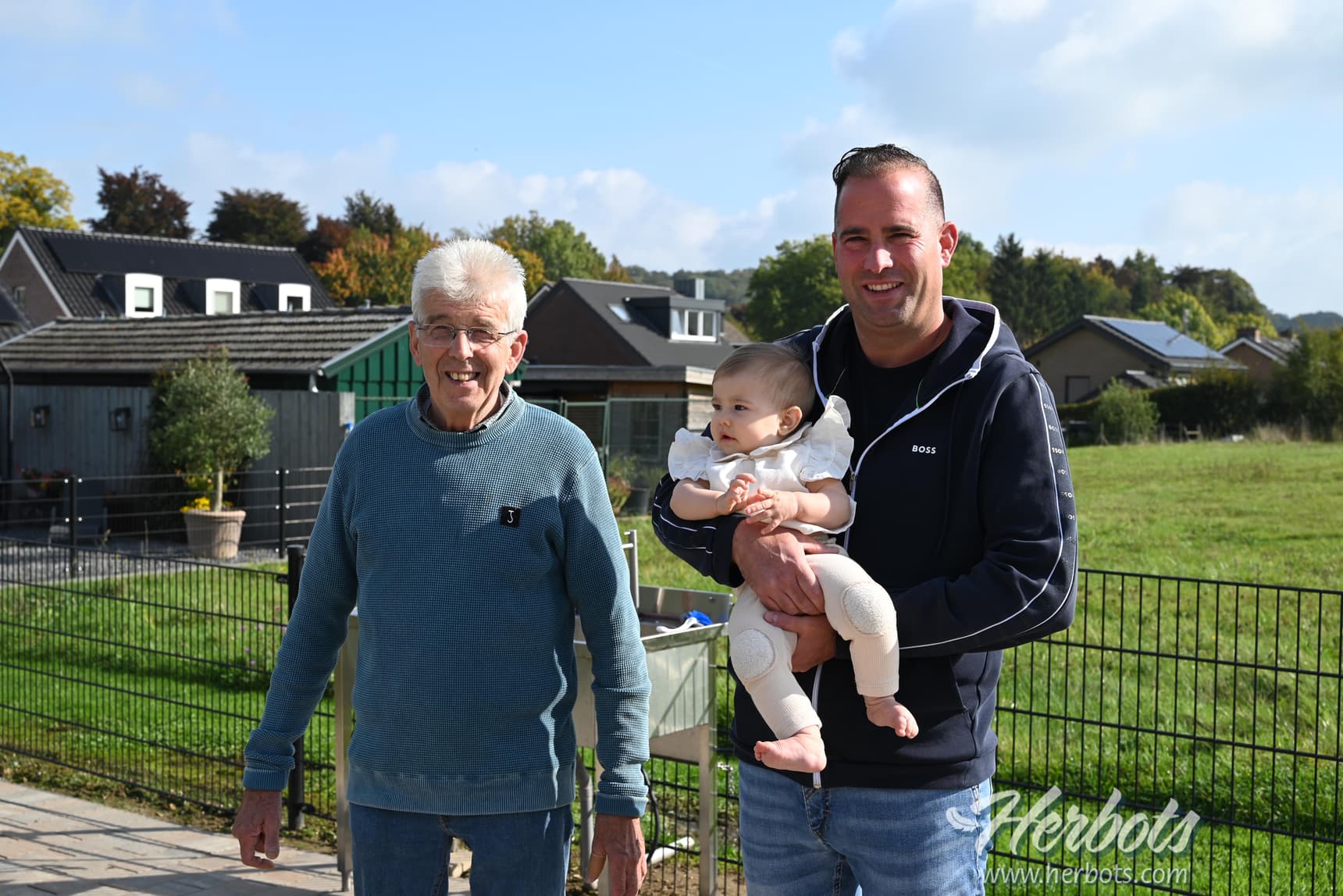 Hendriks Jo & Florian – Nijswiller Back on track with 10 first prizes in the impressive "Vlieggebied Oostelijk Zuid-Limburg" (East South Limburg Flying Area)