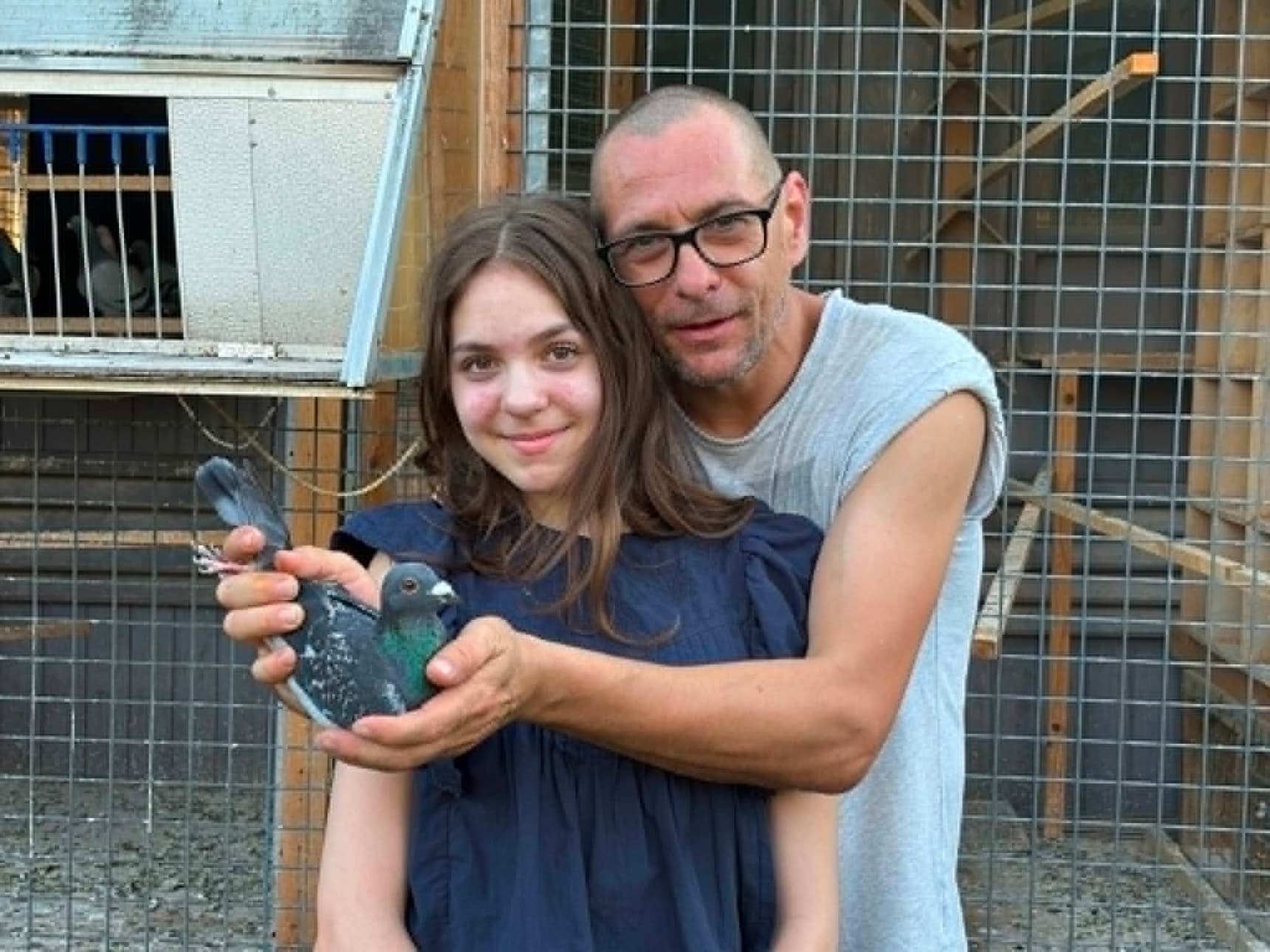 Bos Sofie (Kuringen) wint 1e Prov. Tulle tegen 484 jaarse duiven.